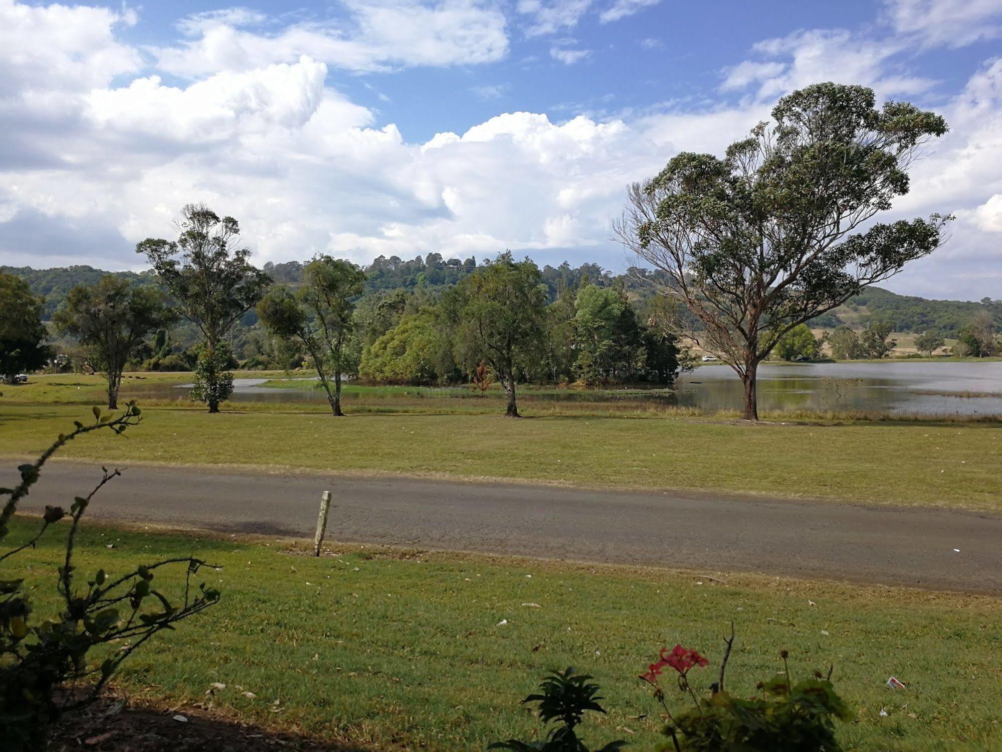 Lakeside Lodge Motel Lismore Exterior photo